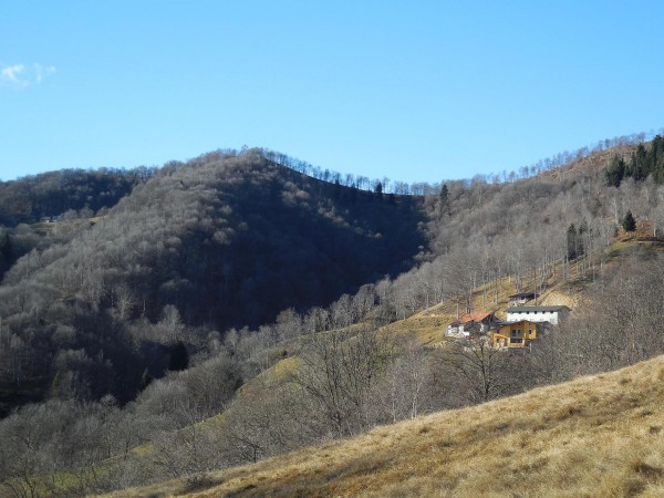 Sentiero Alpe Linc da Varallo per Colma Barella  